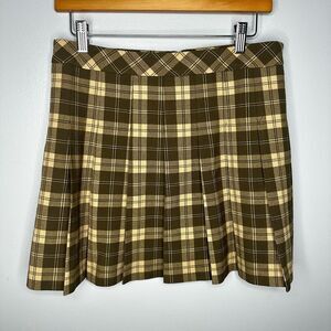 Aritzia x Sunday Best Olive micro Pleated Skirt sz 10